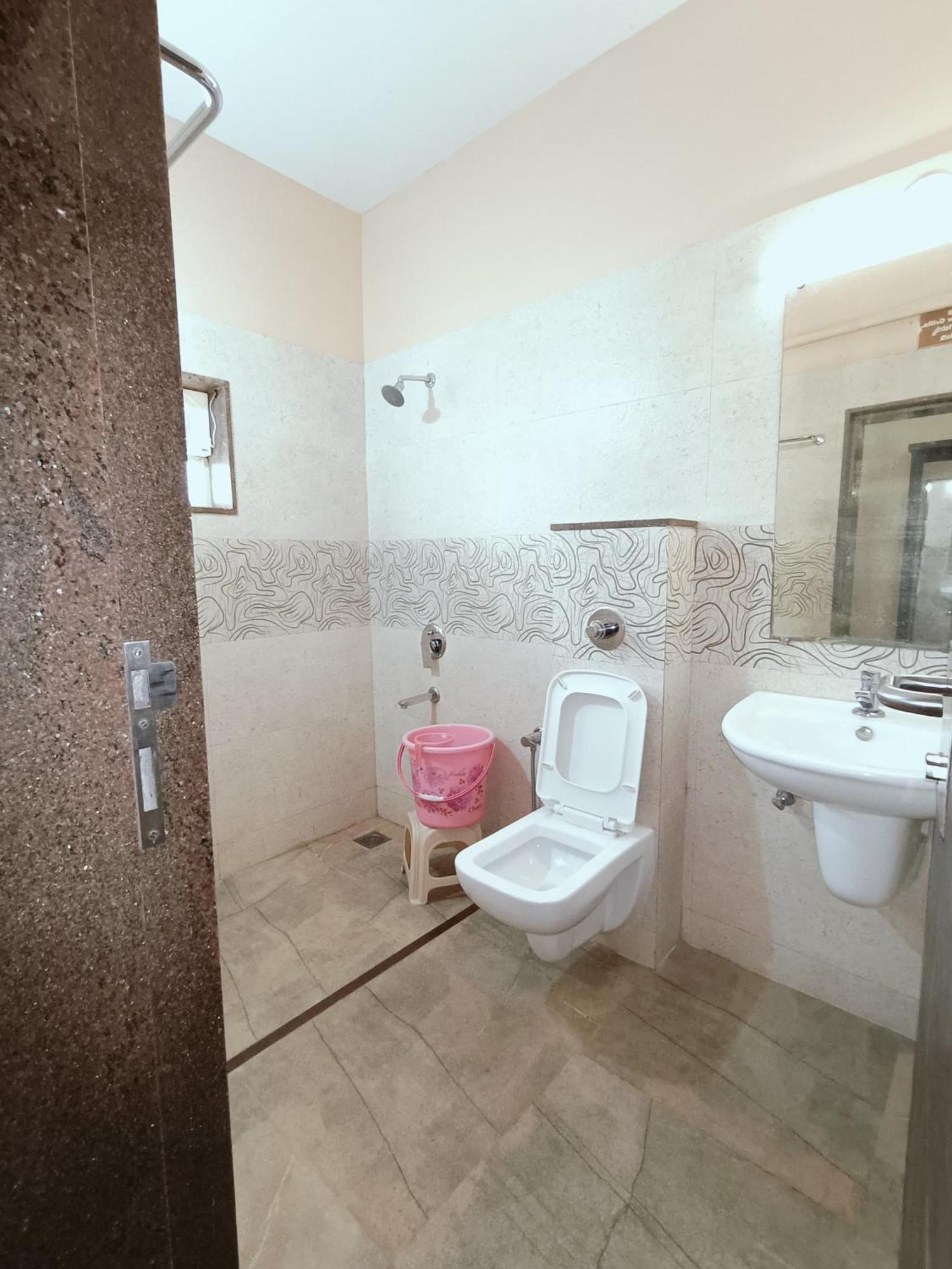 Hotel Mayura Residency Subrahmanya Экстерьер фото